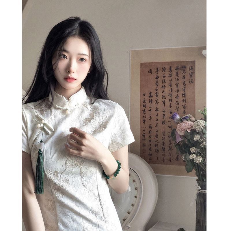 Young Women'S Formal Wear - Traditionelles Chinesisches Sommer-Retro-Trend Weißes Qipao-Kleid für